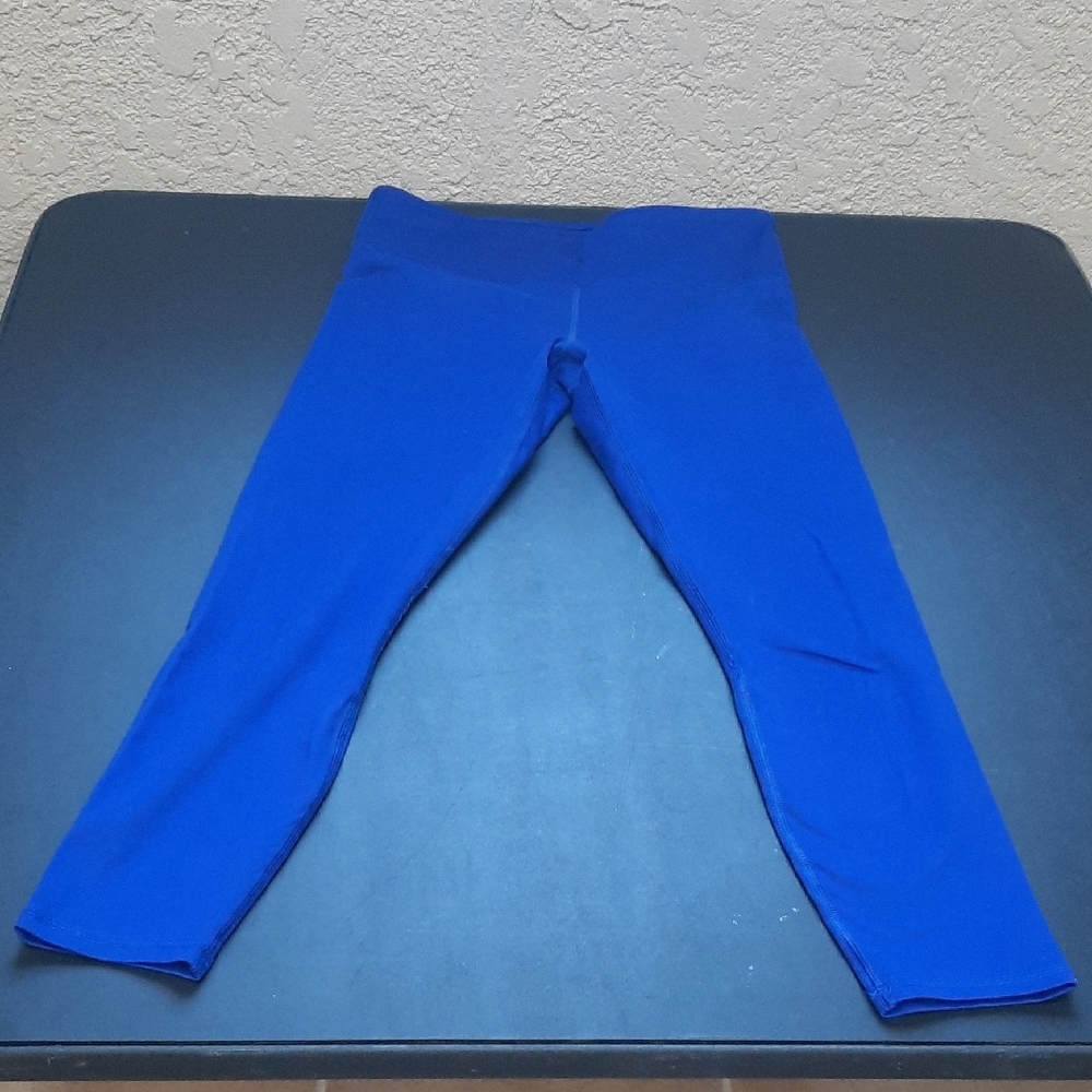 Fabletics Blue Leggings Athletic Stretchy Bottoms